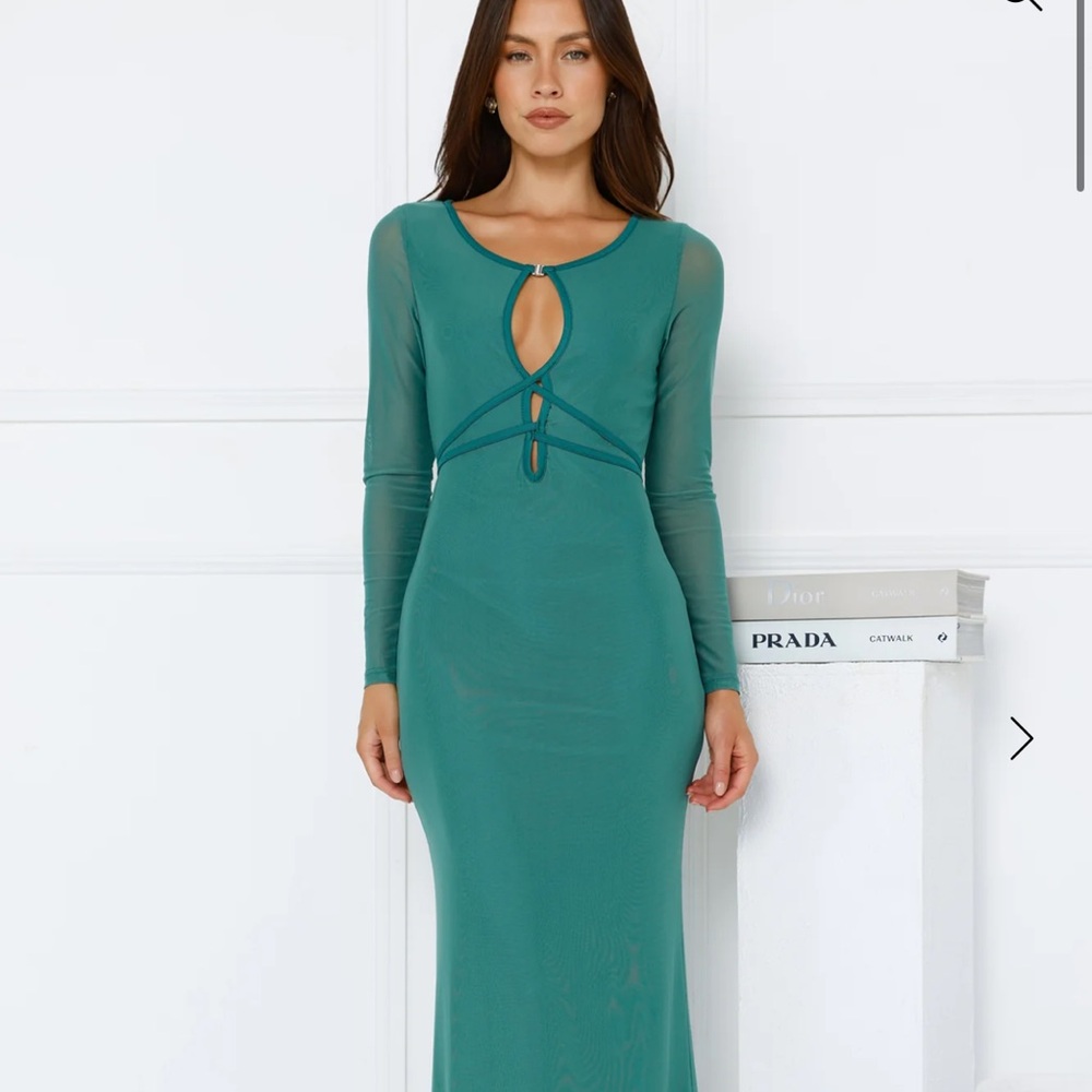 SOLANGE LONG SLEEVE MAXI DRESS GREEN